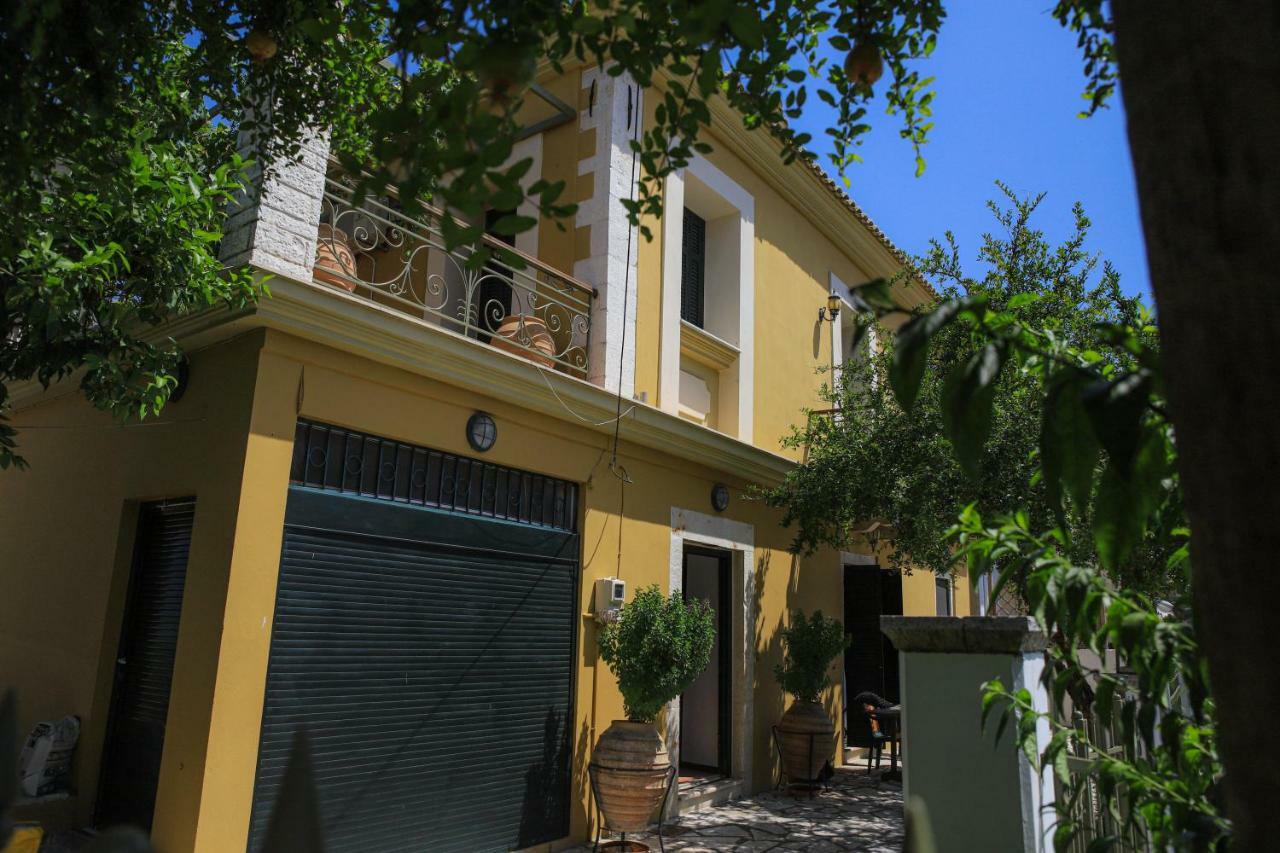 Palairos Historic Property 외부 사진